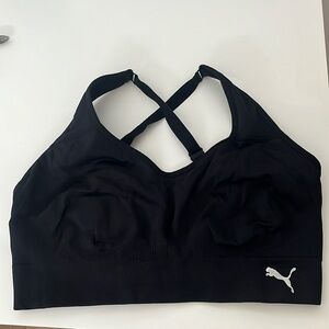 Woman’s Puma Sports bra mid-impact.
